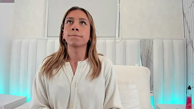 Chat XXX en directo de serena_lovee