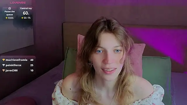 Emily_Cartex: онлайн-секс-чат
