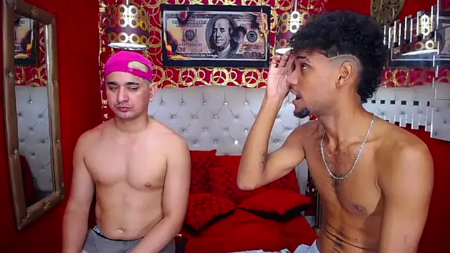 Chat +18 de JHOVA23CM ao vivo