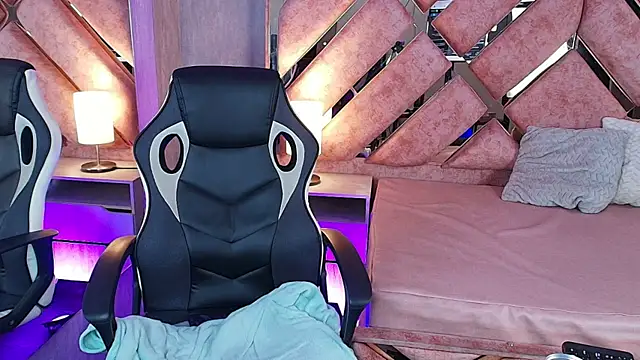 lya_nekko_'s Live XXX Chat