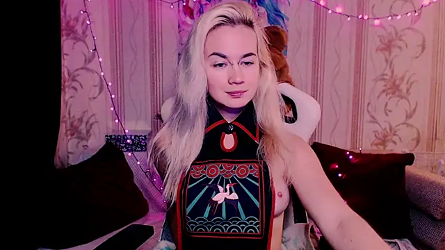 xxxcharismaaa: онлайн-секс-чат
