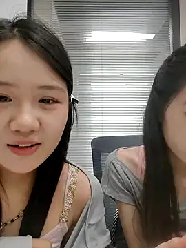 Chat XXX ao vivo de linlin-99