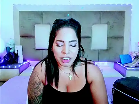 indiantopaz694u Chat XXX in diretta