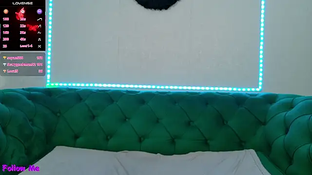 צ'אט XXX בשידור חי של IvanaCharm
