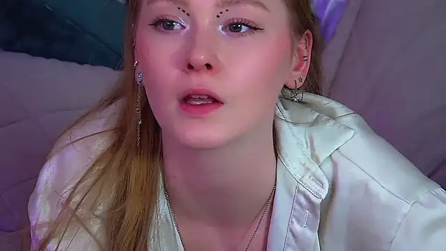 AgataFoxley XXX чат на живо