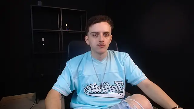 FelixStarkk 现场XXX聊天