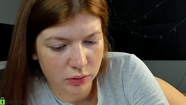 Nika_Jonson Adlı Modelin Canlı XXX Sohbeti