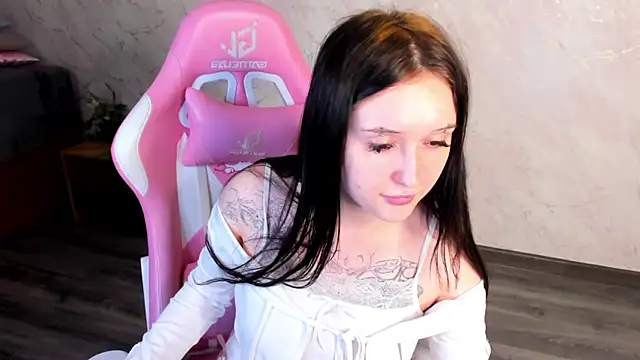 Emma-Blissa's Live XXX Chat