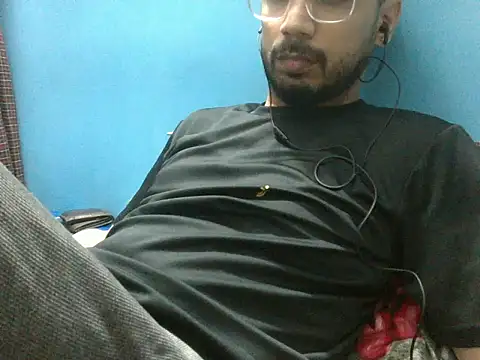 Precumboner Live XXX Chat