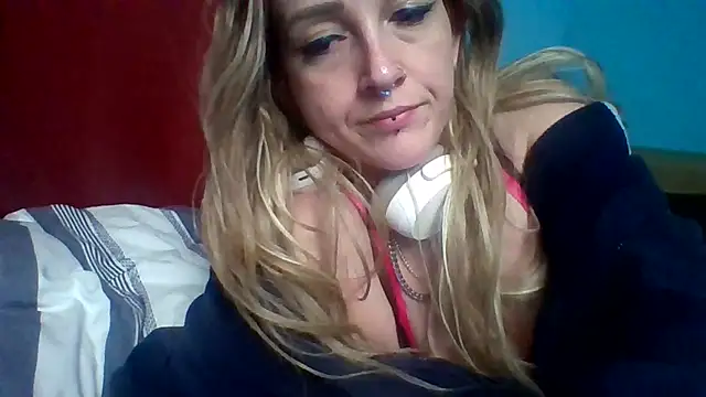 cutiekayls' Live XXX Chat