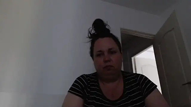 WendyRhoades Adlı Modelin Canlı XXX Sohbeti