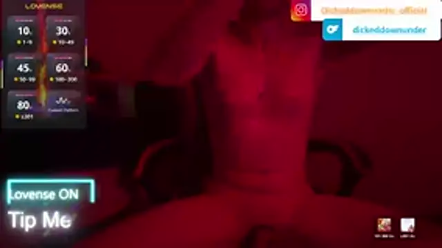 OFFICAL_DICKEDDOWNUNDER Chat XXX live