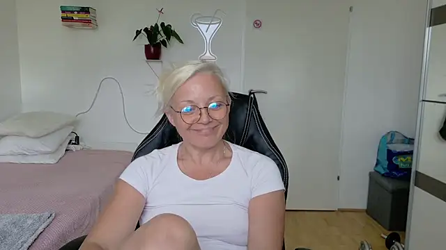دردشة Linsy_Kim الجنسية المباشرة
