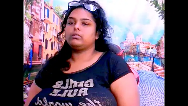 Indianfairy99 Adlı Modelin Canlı XXX Sohbeti