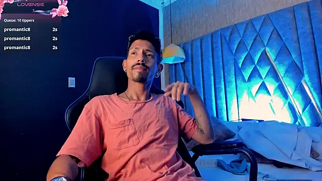Chat XXX ao vivo de NoaahTylor