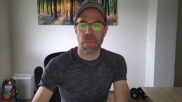DaddyHarry_MatureStallion Live XXX-Chat