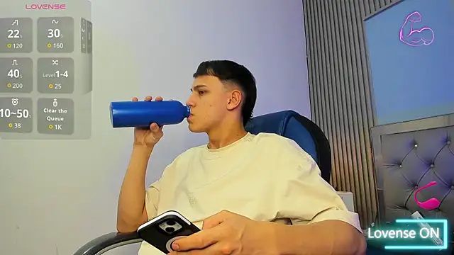 Ethanx18_ Live XXX Chat