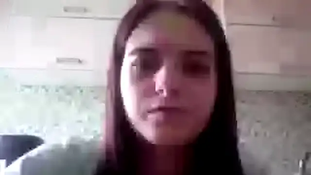 KikiAmino Adlı Modelin Canlı XXX Sohbeti