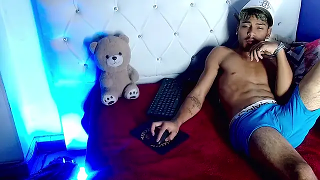 Angel_foxc13のライブXXXチャット