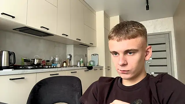 Онлайн чат XXX SoloFury