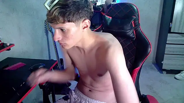 Chat XXX en directo de Pablito_Junior11