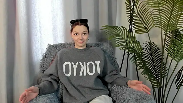 EmilieFerullo: онлайн-секс-чат