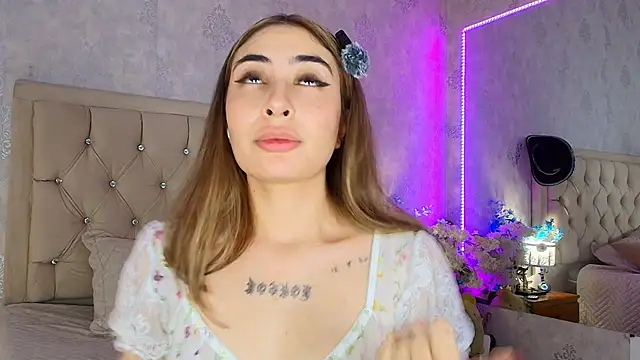 Chat +18 de nini_love01 ao vivo
