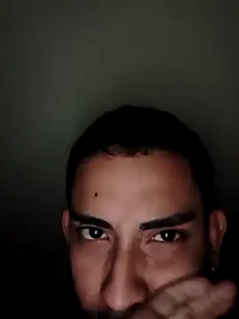 Exlifer Chat XXX live