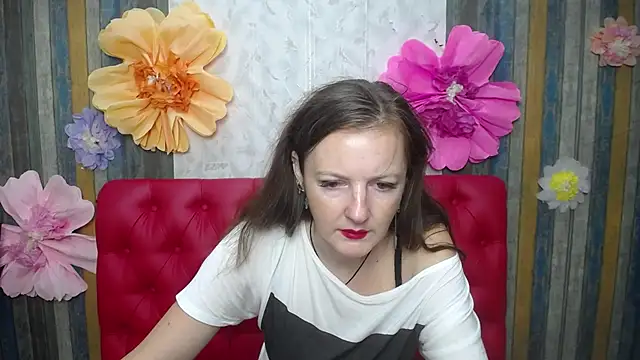 Chat +18 de MeganPirs ao vivo