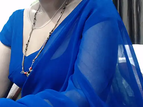 Chat XXX en directo de sunitha-3