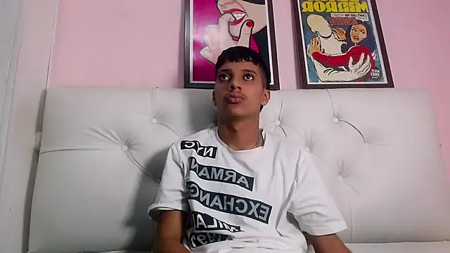jl_brayan12 Adlı Modelin Canlı XXX Sohbeti
