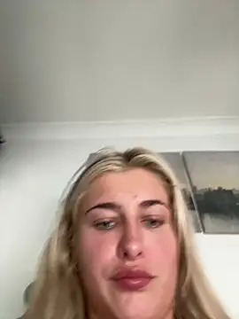 Chat +18 de BabyBluexox ao vivo