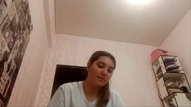 Онлайн чат XXX JanineThielman