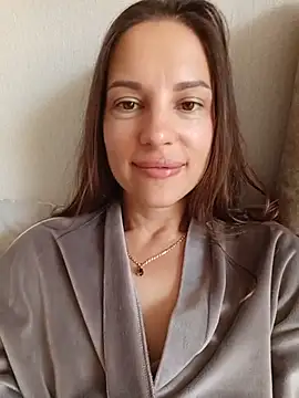 She-Moon's Live XXX Chat