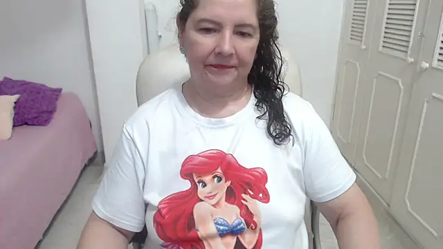 leonela_69's Live XXX Chat
