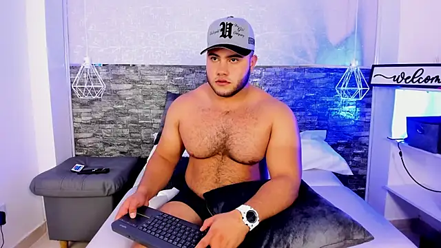 apolorusso XXX чат на живо