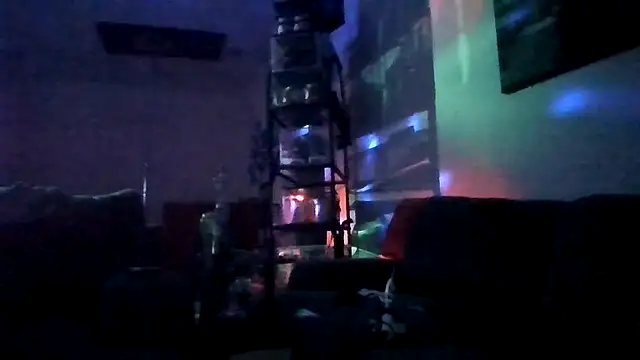 Triggerhappycj100's Live XXX Chat