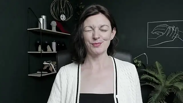 VivianWILDn Live XXX chat