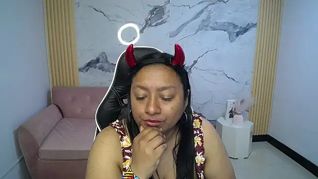 Alicia1_ch's Live XXX Chat