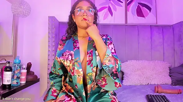 Seshat_Hitt's Live XXX Chat