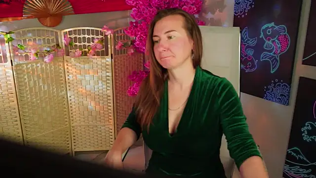 XXX chat uživo modela Golden_Dragon