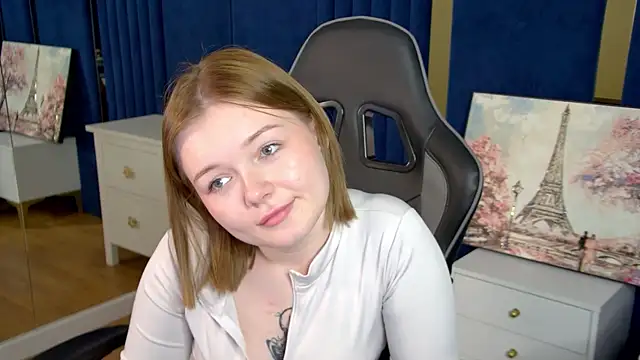 Chat XXX en directo de ElinaVale