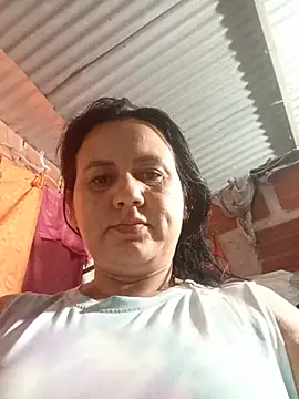 צ'אט XXX בשידור חי של 10luby