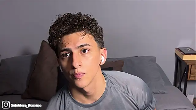 salvatore_romanoon Webbikameraesitys