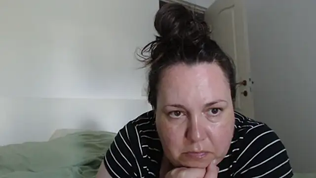 WendyRhoades Adlı Modelin Canlı XXX Sohbeti