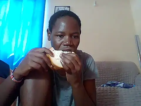 Blacksexyqueen24's Live XXX Chat