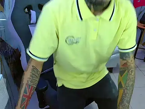 Czat XXX na żywo – Boy_tatto77