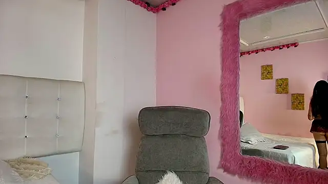 emilly_duque XXX чат на живо