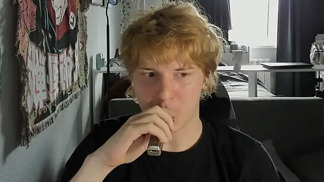 Онлайн чат XXX Benjamin_Bo