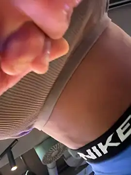 F3ckd0lllucy webcam show